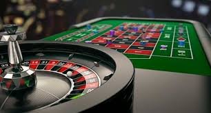 Meja blackjack live-dealer dengan dealer profesional dan tampilan kartu yang jelas